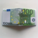 Carteira Unissex de Couro Sintético com Estampa Exclusiva – Compacta e Estilosa