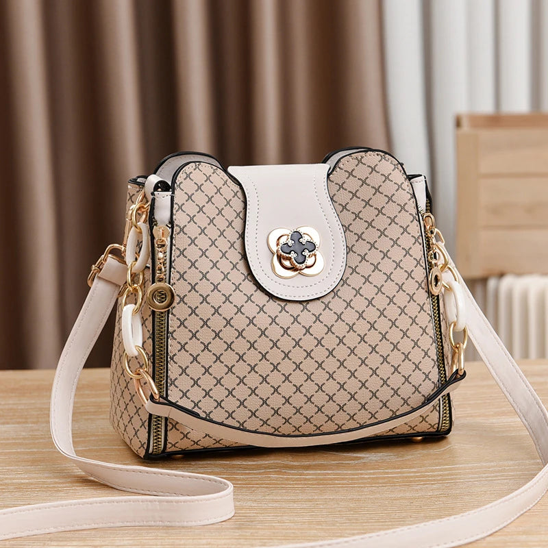 Bolsa Feminina Estilo Bucket – Design Luxuoso, Estampa Xadrez e Alça Transversal