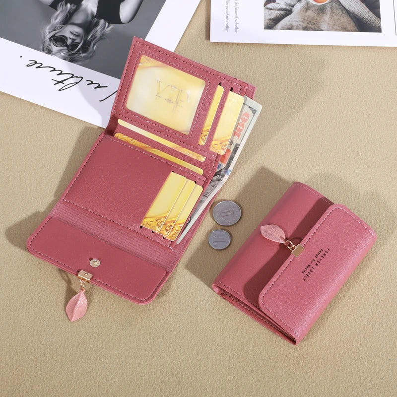 Carteira Trifold Feminina com Design Minimalista – Clutch Casual com Porta-Cartões e Porta-Moedas